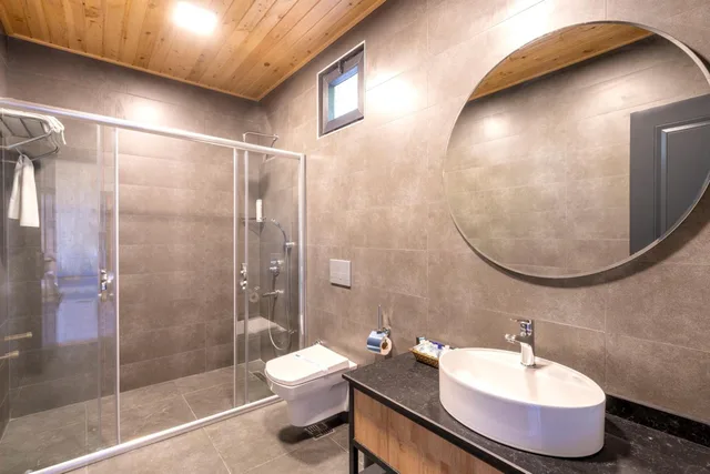 Superior, Queen Bed, Avena Mountain Boutique Hotel 3/3