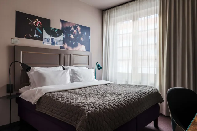 غرفة بسرير كينج، Story Hotel Signalfabriken 3/8