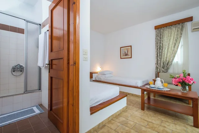 بنغل بسرير مزدوج، Hotel Delfinia 5/8