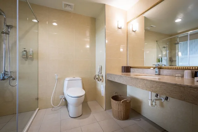 Standard, 2 Double Beds, Royal Chiayi Hotel 5/6