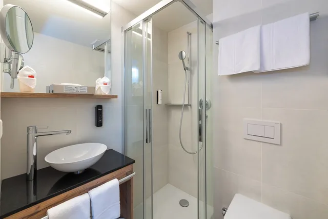 غرفة اقتصادية بسرير كوين، Berghotel Randolins 10/10