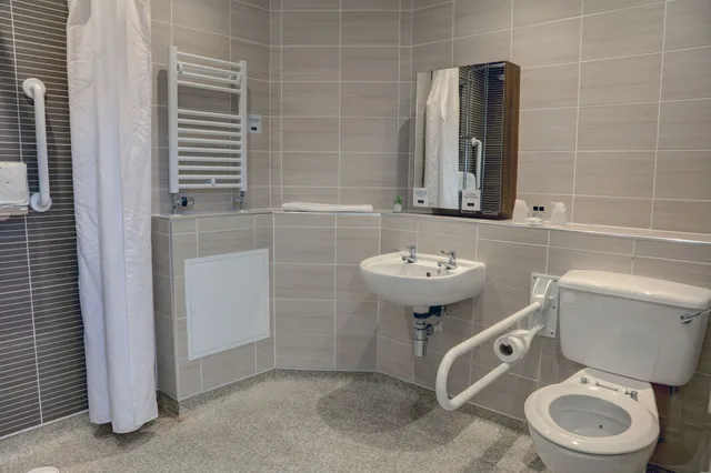 غرفة ديلوكس بسرير كينج، The Hillcrest Hotel Sure Hotel Collection By Best Western 6/6