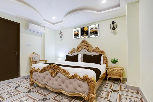 جناح، Palette by CheckIn Heritage Varanasi Retreat 1/1
