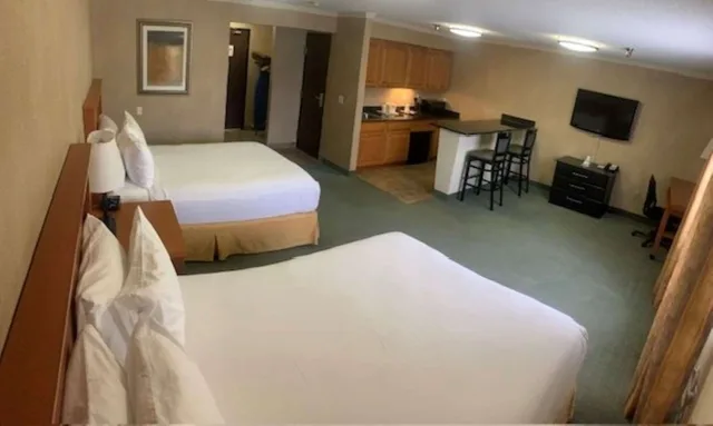 جناح بسريرين كوين، Best Western Davison Inn 1/2