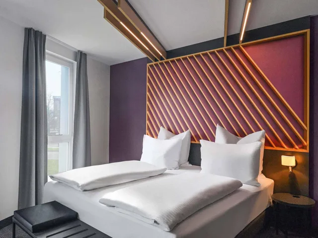 غرفة بريميوم بسرير كوين، B&B Hotel Krefeld 1/1