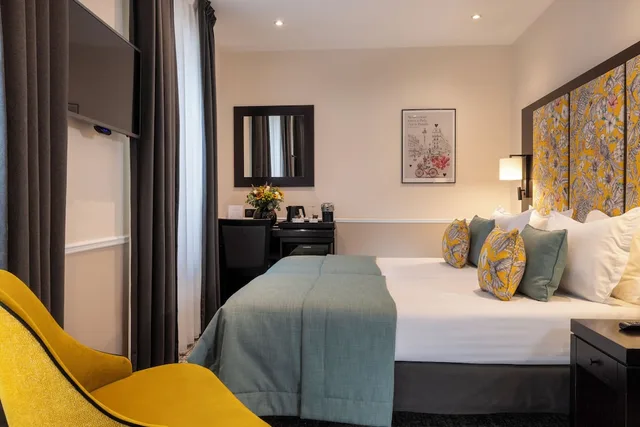 Classic, Twin Beds, PARK LANE(Formerly the ROCHAMBEAU) 2/8