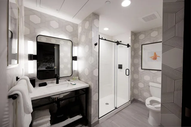 جناح سوبيريور، Hotel Trundle 3/3