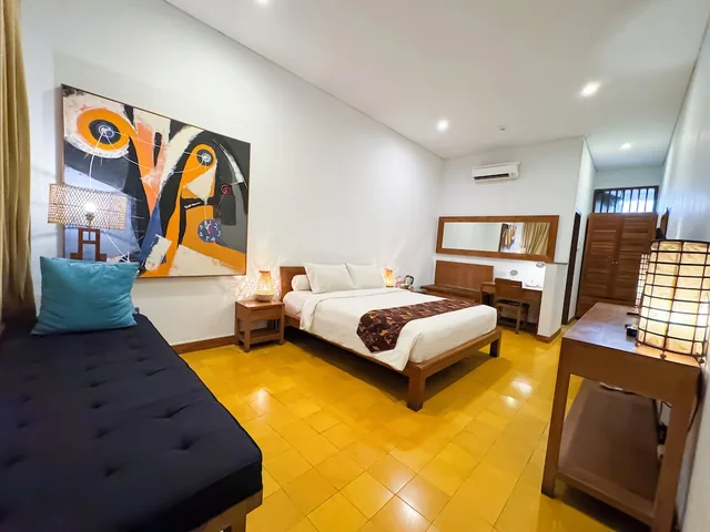 غرفة ديلوكس بسرير كينج، Rumah Mertua Heritage Yogyakarta 5/7