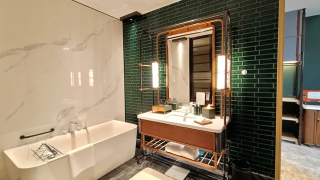 جناح بسرير كينج، New Gloria Garden Plaza Hotel 2/3