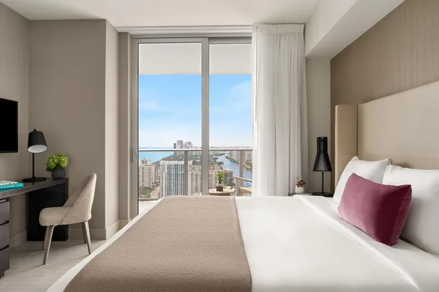 Suite, Multiple Beds, City View, Corner، Hyde Beach House 1/3