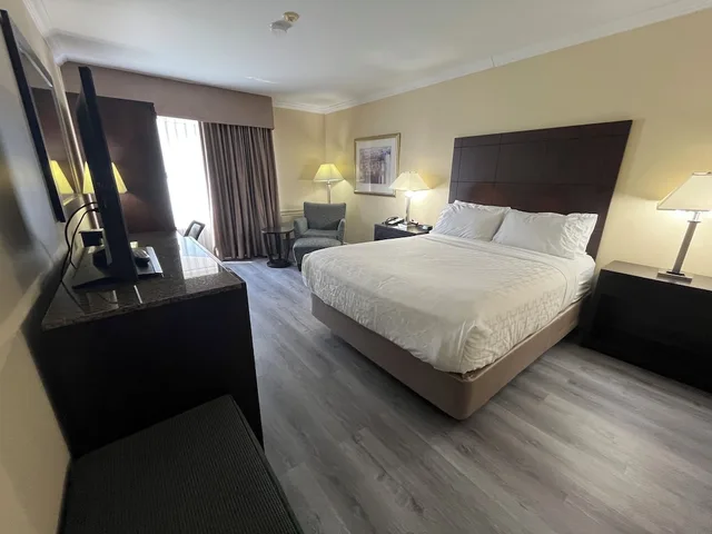 غرفة قياسية بسرير كوين، Quality Inn Saint-Jean-sur-Richelieu 3/10