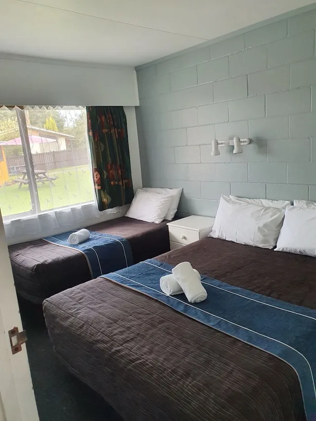 غرفة عائلية بسرير كوين وسريرين فرديين، OHAKUNE COURT MOTEL 3/9