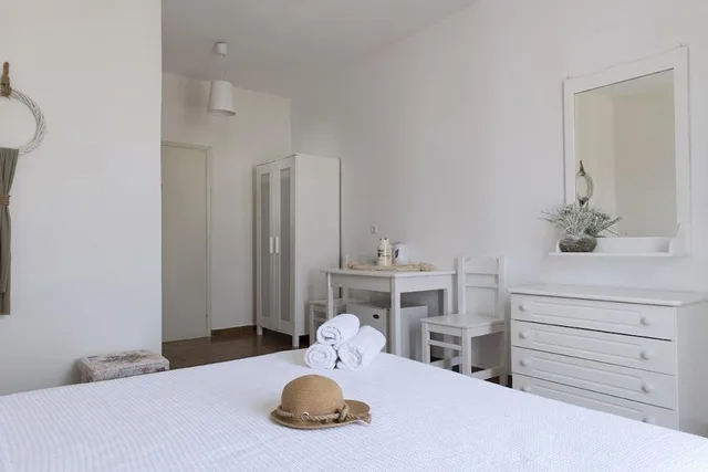 غرفة بسرير مزدوج بإطلالة على البحر، Fiamegou Villa 4/9