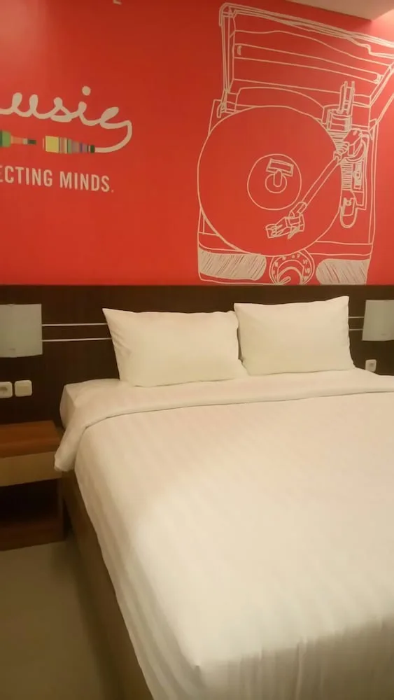 غرفة سوبيريور بسرير مزدوج، JNJ FRONT ONE HOTEL LAHAT 2/4