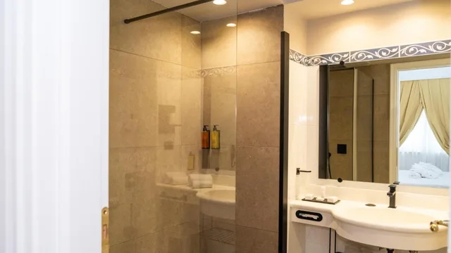 جناح بسرير كينج بإطلالة على البحر، Altafiumara Resort & Spa 5/9