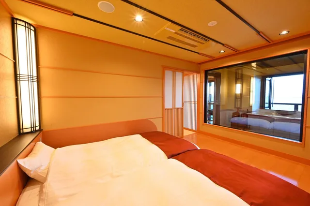 Japanese Western, Outdoor Space، Biwako Hanakaido 1/1
