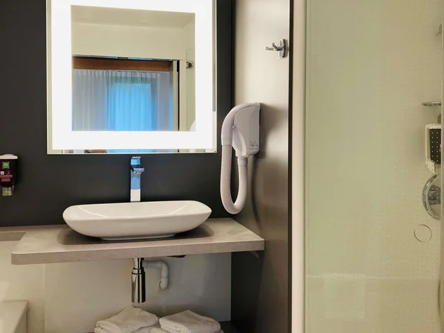 جناح عائلي بسرير مزدوج مع أريكة، Ibis Styles Lille Aeroport 10/10