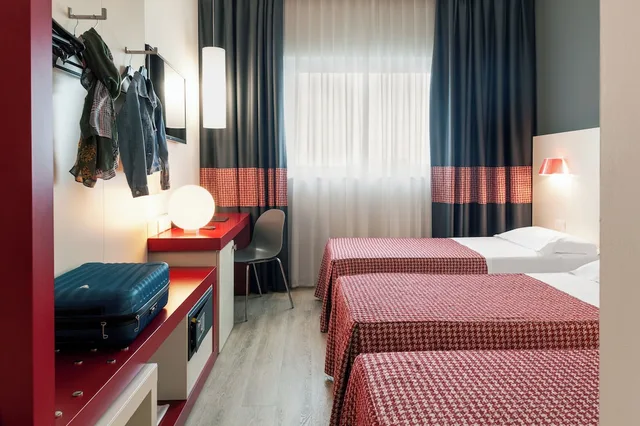 Quality, Triple, 1 Double and 1 Single Bed، Quality Hotel Michelino Bologna Fiera 5/10