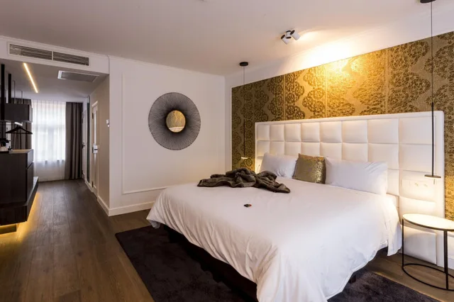 جناح جونيور، Hotel Rubens - Grote Markt 1/2