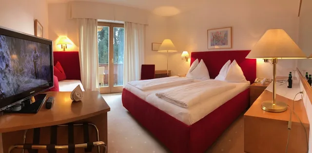 غرفة سوبيريور ثلاثية بسرير كينج وسرير فردي، Hotel Furian 2/3