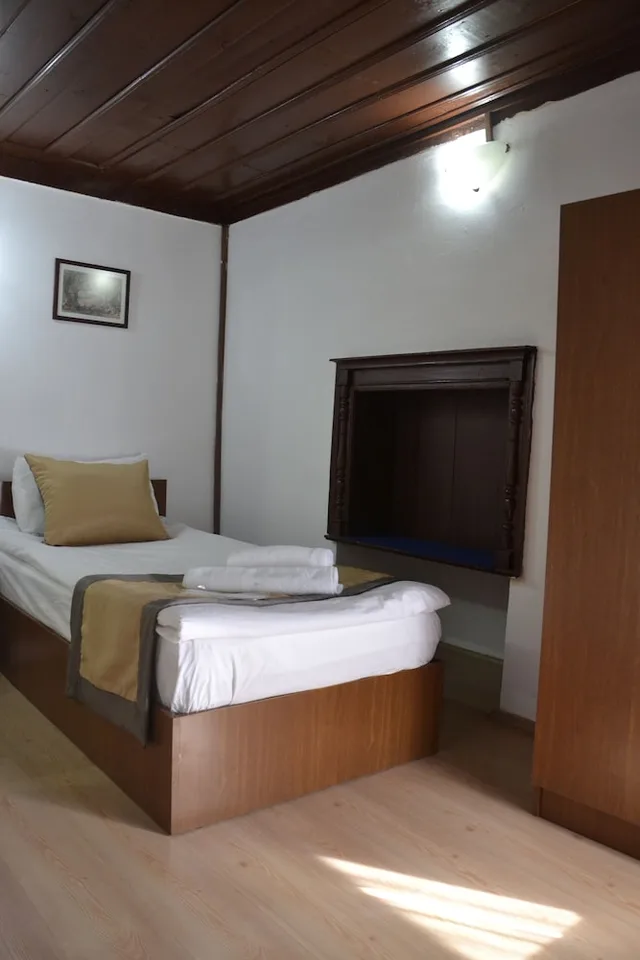 Dedekonak Pension، أنطاليا 8/50