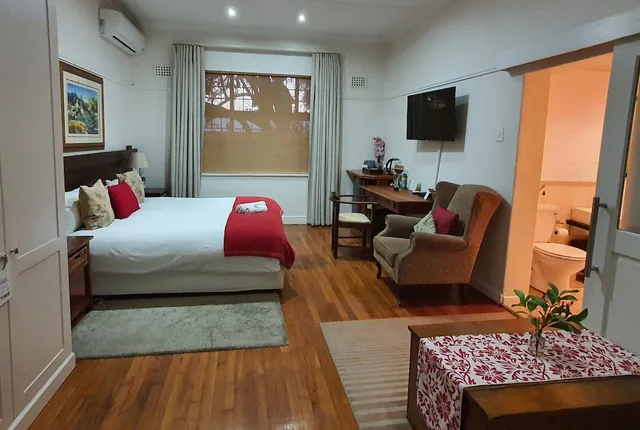 Superior, Twin Beds, Wild Olive Guest House 3/9