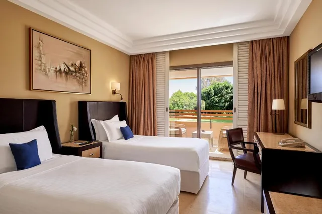 Room, Double Bed, City View, Steigenberger Resort Achti 1/1