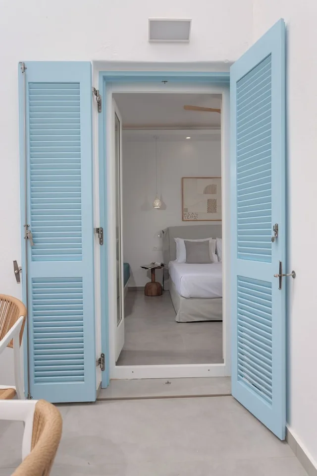 غرفة بريميوم بسرير كوين مع أريكة، Agia Anna Living 3/3