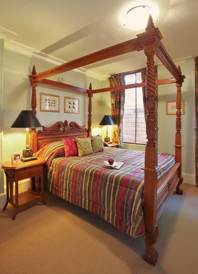 Four Poster, Queen Bed، Twenty Nevern Square Hotel 2/10