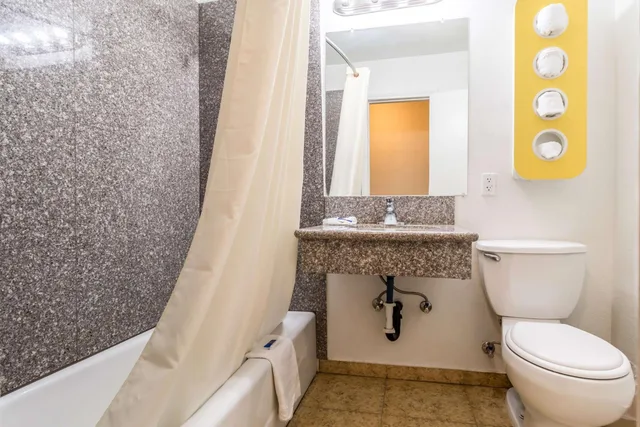 غرفة بسرير مزدوج لذوي الإعاقة، Motel6 Blythe, CA - South 7/9