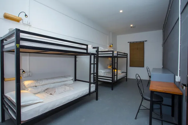 سكن مشترك مختلط بأربعة أسرّة، Yakety Yak Hostel 1/2