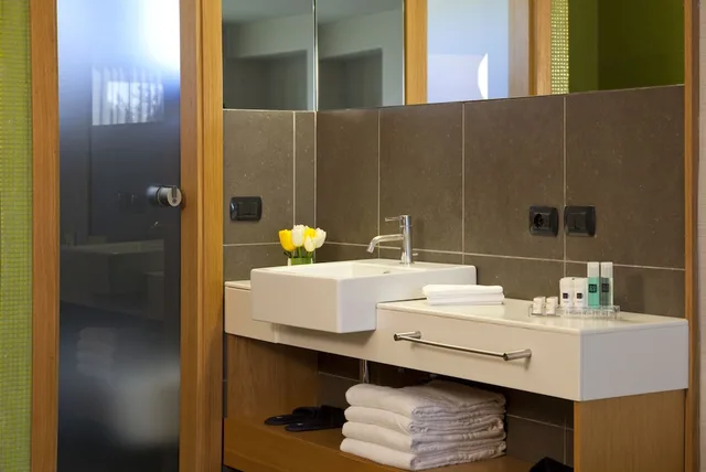 غرفة سوبيريور ثلاثية بسرير مزدوج مع أريكة، Zone Hotel 3/3