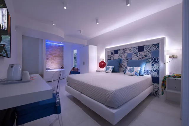 Deluxe, King Bed, Adult Only، Hotel Amalfi 1/8