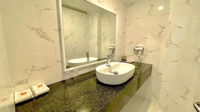 Deluxe, King Bed, Sea View, Balcony, Kaani Palm Beach 3/3