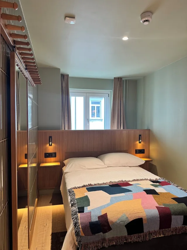 Urban, Compact, Double Bed، Hotel Alpina Luzern 1/1