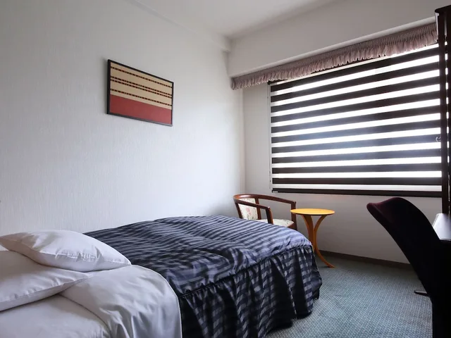 Semi Room, Single Bed, Smoking, Hotel Claiton Shin-Osaka 1/9
