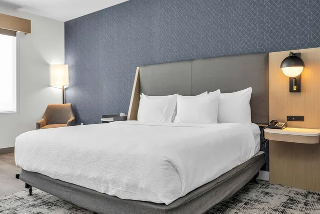 غرفة بسرير كينج، La Quinta Inn & Suites by Wyndham San Jose Silicon Valley 4/7