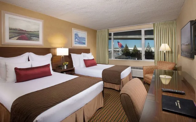 Room, 2 Double Beds, Coast Gateway Hotel SeaTac 1/4