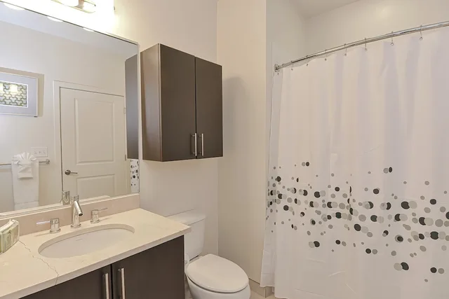 استوديو فاخر بسرير كوين مع أريكة، Global Luxury Suites East Boston 3/3