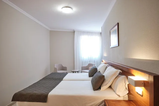 غرفة بسريرين منفصلين، San Lorenzo Hotel 4/8