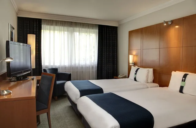 غرفة قياسية بسرير كينج، HOLIDAY INN BRISTOL FILTON 1/10