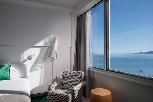 Resort, Twin Beds, Ocean View, The Ville Resort - Casino 5/5
