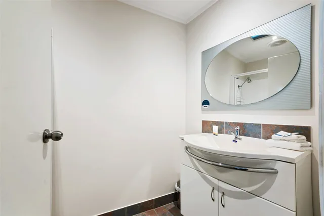 جناح بسرير كوين وسريرين منفصلين، Comfort Inn and Suites Lakes Entrance 3/4