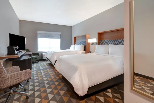 غرفة قياسية بسرير فردي، Holiday Inn Erie 7/10