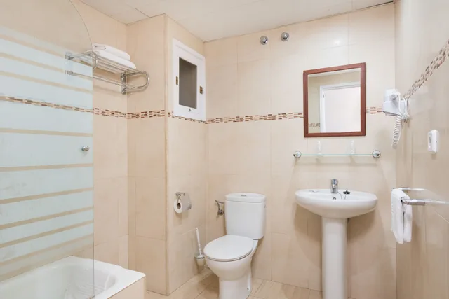 غرفة بسريرين منفصلين، Hostal Jume - Urban Rooms 6/7