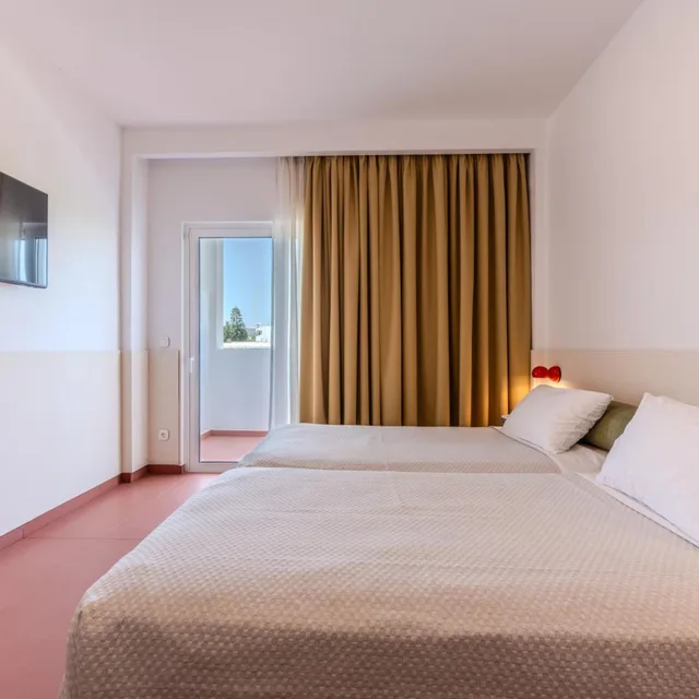 شقة بإطلالة على المسبح، Orion Hotel 2/10