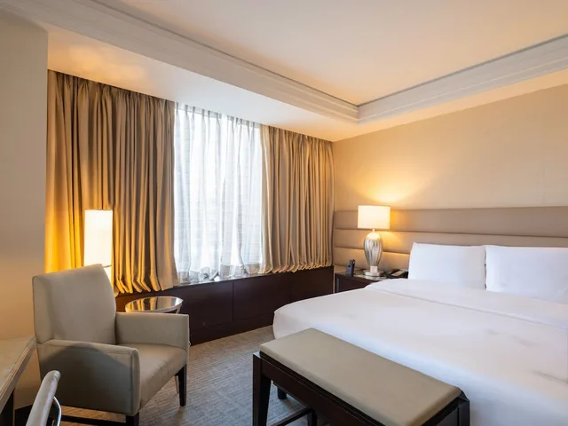 غرفة بريميير سيغنتشر، Quest Plus Conference Center, Manila 1/1