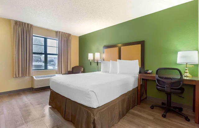 استوديو بسرير كوين لذوي الإعاقة، Studio 6 Suites Seattle Kent WA 2/3