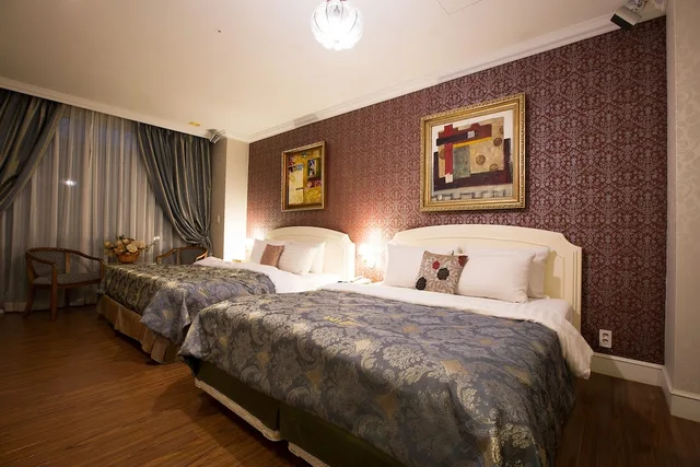 غرفة جونيور بسرير كوين وسرير فردي، Hotel Wiz 2/4