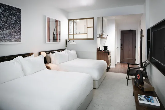 Room, 2 Queen Beds, Accessible, Halcyon - A Hotel In Cherry Creek 1/2